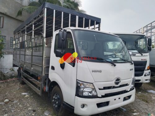 Xe Hino XZU720L Thùng Chở Gia Cầm 196 Lồng